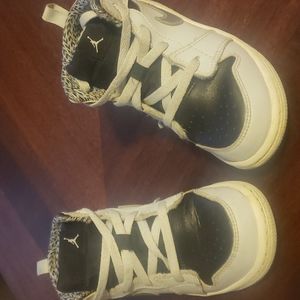 Nike air Jordan's size 9c